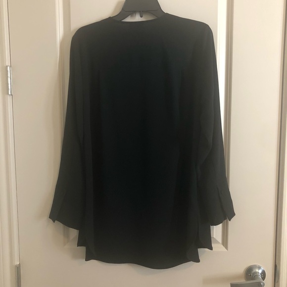 Like new VINCE CUMUTO Tunic Top - Picture 4 of 5